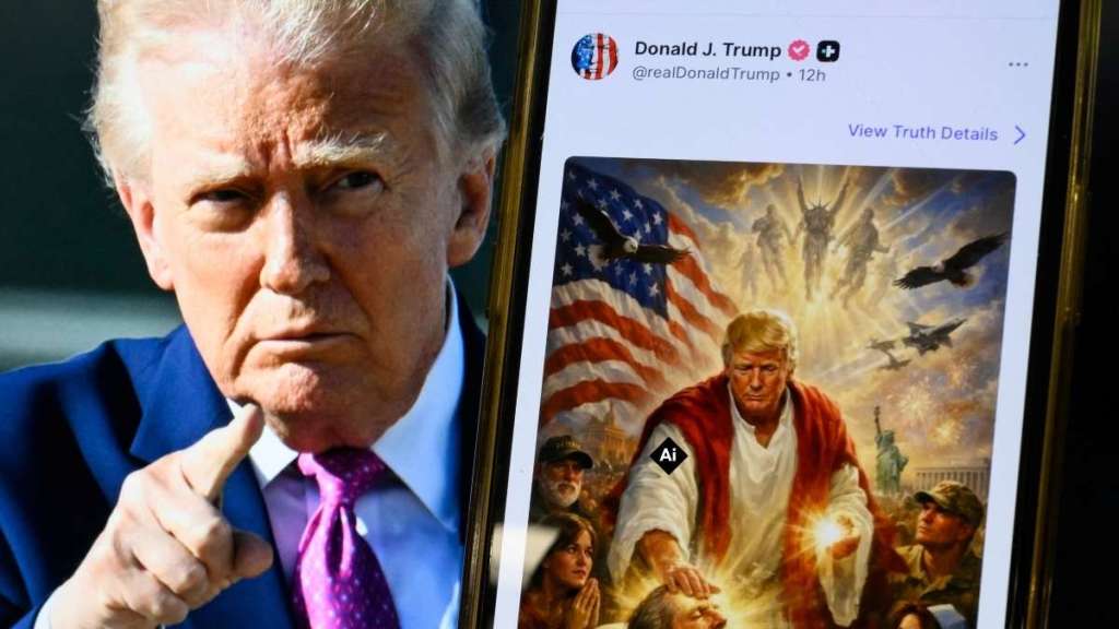 Joe Rogan Laughs at Donald Trump's Explanation on Jesus Photo