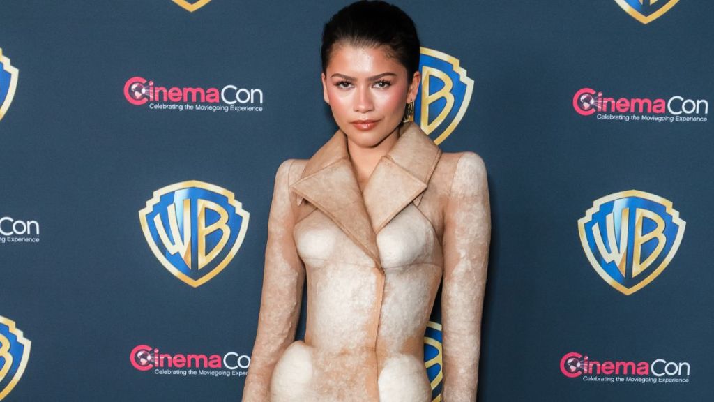 Zendaya’s Sheer Dress for 'Dune' Creates a Stunning Optical Illusion