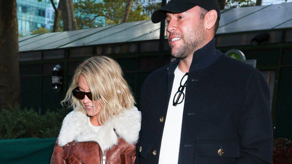 Sydney Sweeney Spotted Sitting on Scooter Braun's Shoulder at Stagecoach