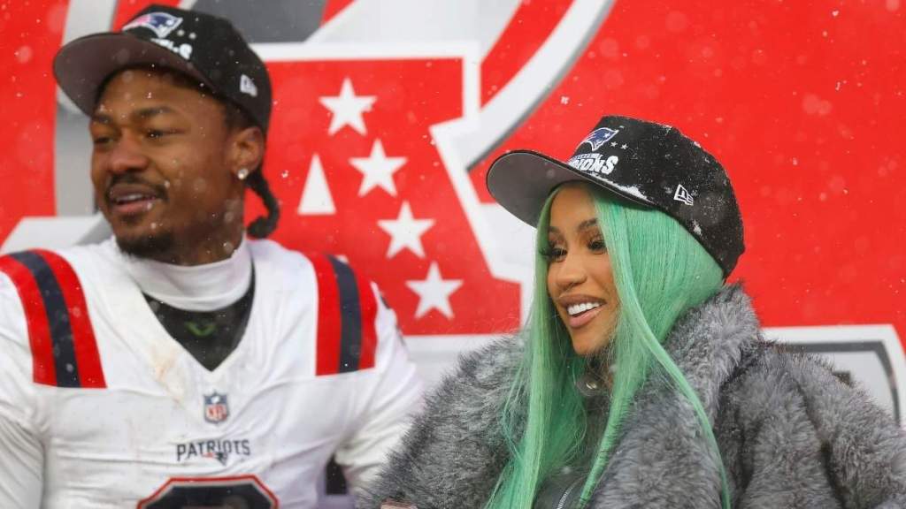 Steffon Diggs & Cardi B Spark Reunion Rumors After D.C. Show