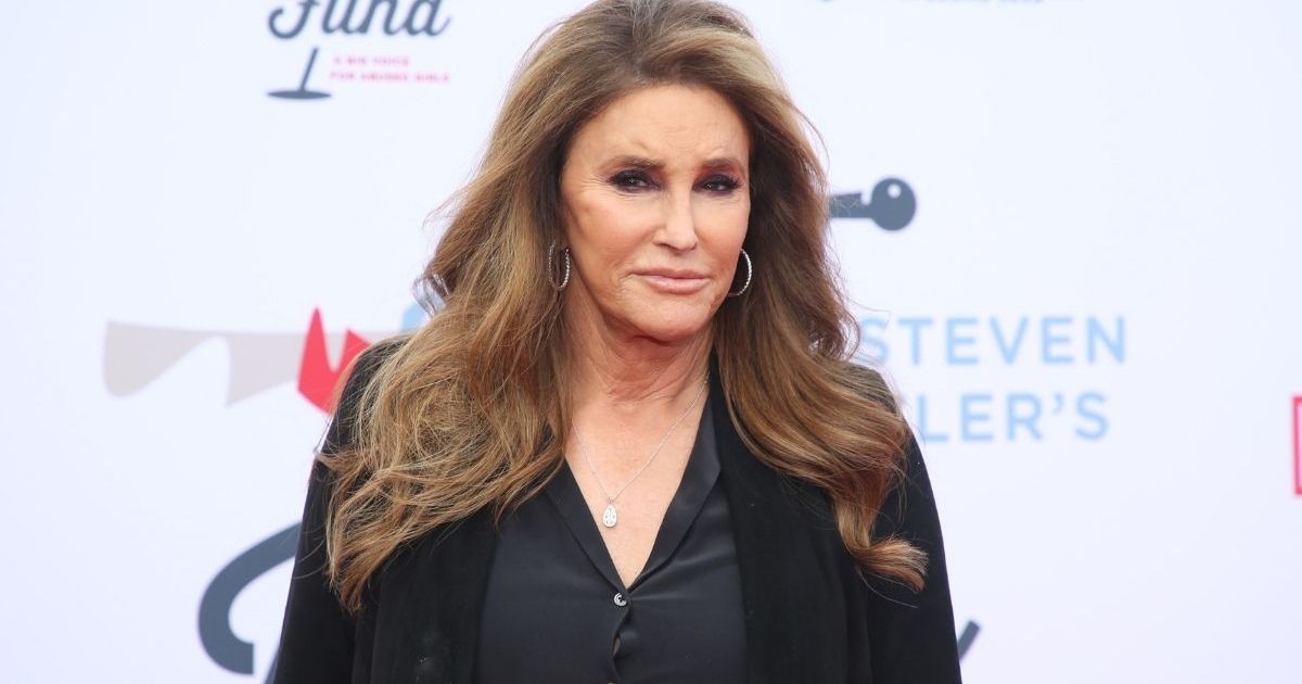 The View Host Mocks Caitlyn Jenner For Asking Donald Trump to Help With Passport