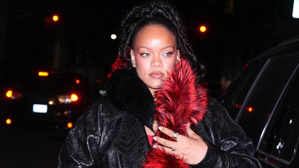 Rihanna Jokes Baby Daughter 'Came on Set & Shut Her Mama Down'