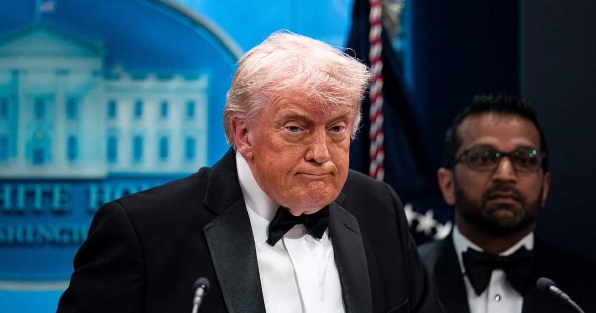 Donald Trump Calls Out Jerome Powell For Staying : ‘Nobody&hellip;