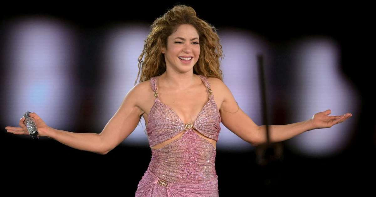 Shakira Turns Heads in Sheer Corset With Plunging Neckline