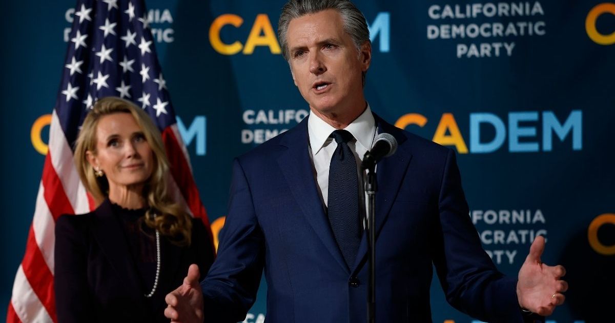 Gavin Newsom’s Wife Slams Donald Trump for Firing Pam Bondi & Kristi Noem