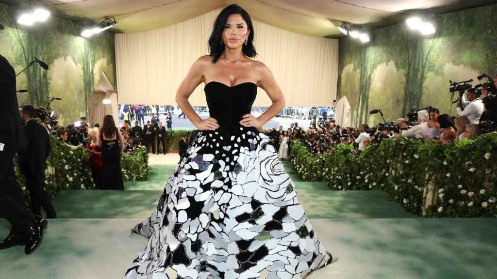 Lauren Sánchez Won't Abide by Met Gala 2026 Dress Code — Insider