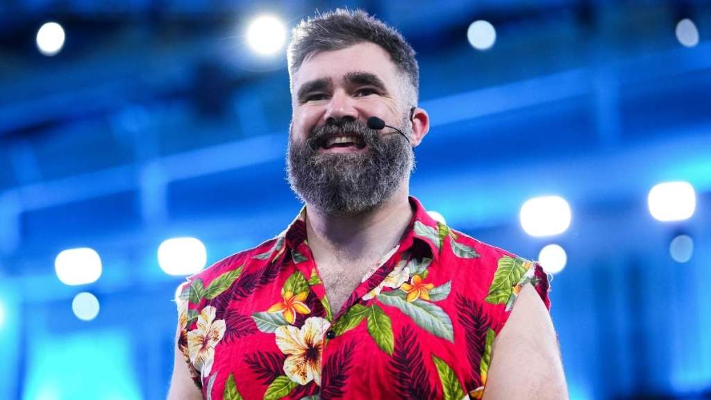 Jason Kelce Picks the ‘Sexiest’ Chiefs Kingdom Member & It’s Not Travis