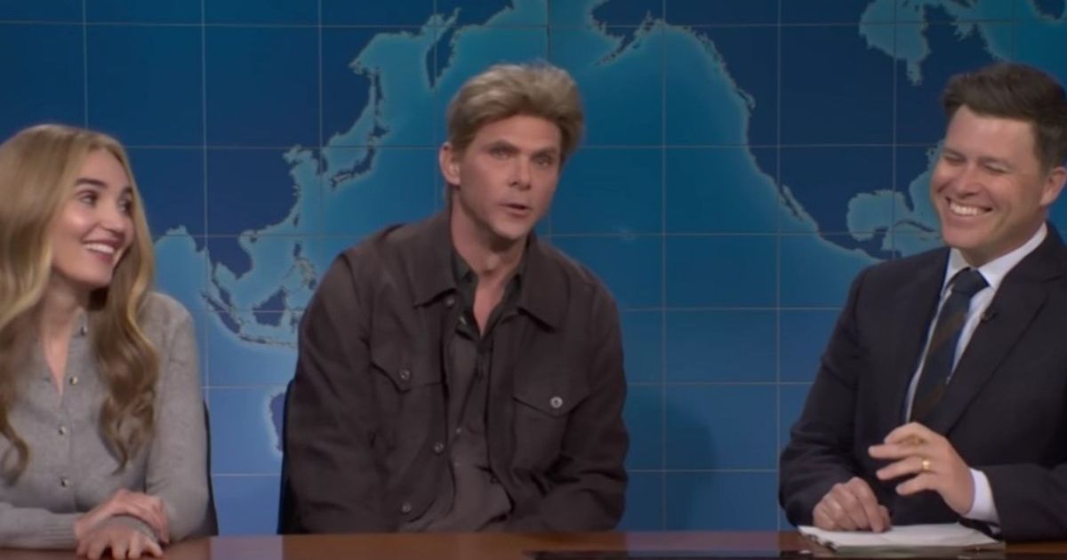 Colin Jost Reacts to Wife Scarlett Johansson Tattooed on SNL Costar’s Chest