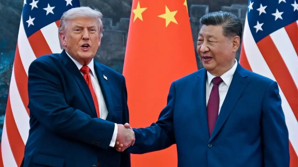 Donald Trump Receives Grand Welcome by Children in China