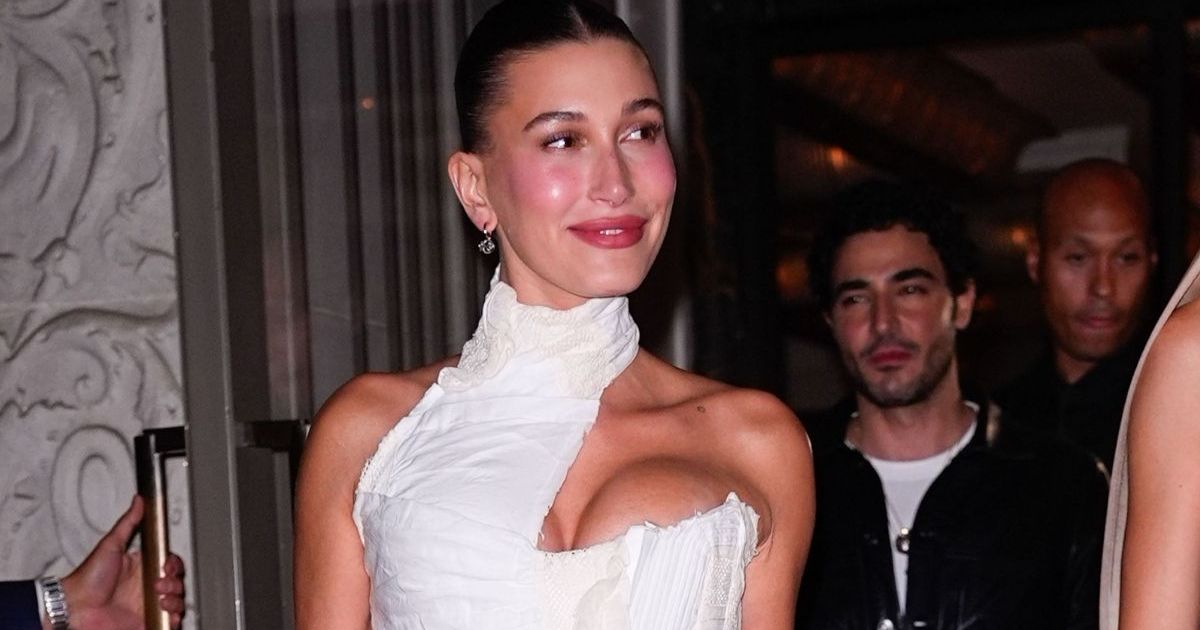 Hailey Bieber Strikes a Pose in $2K Figure-Hugging Alaia&hellip;