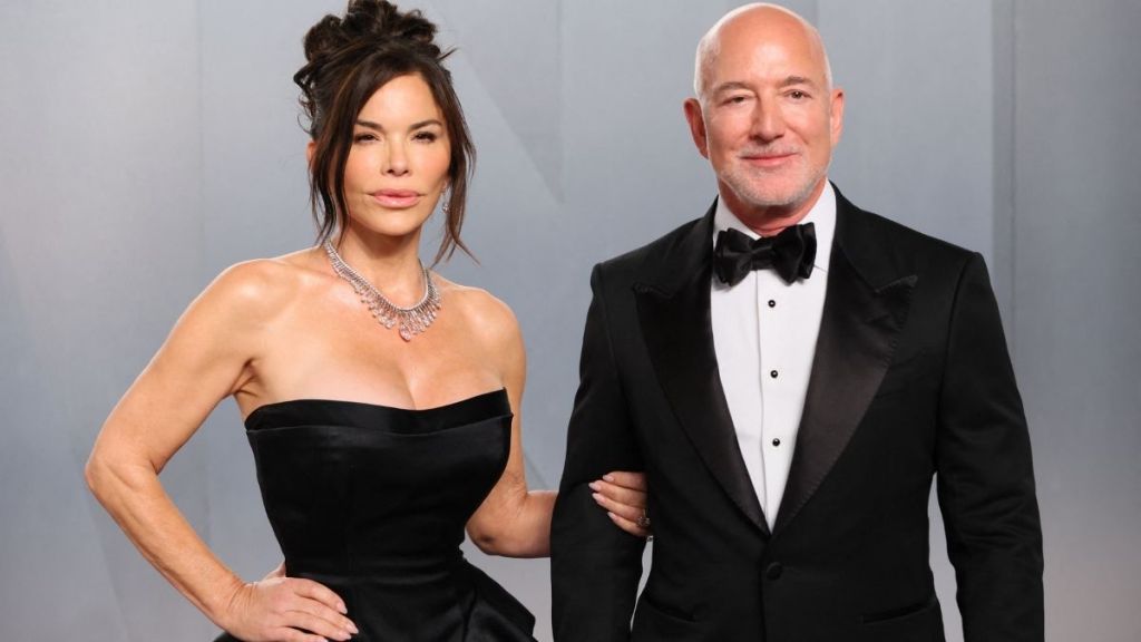 Jeff Bezos’ Image Makeover Has Lauren Sánchez Behind It — Source