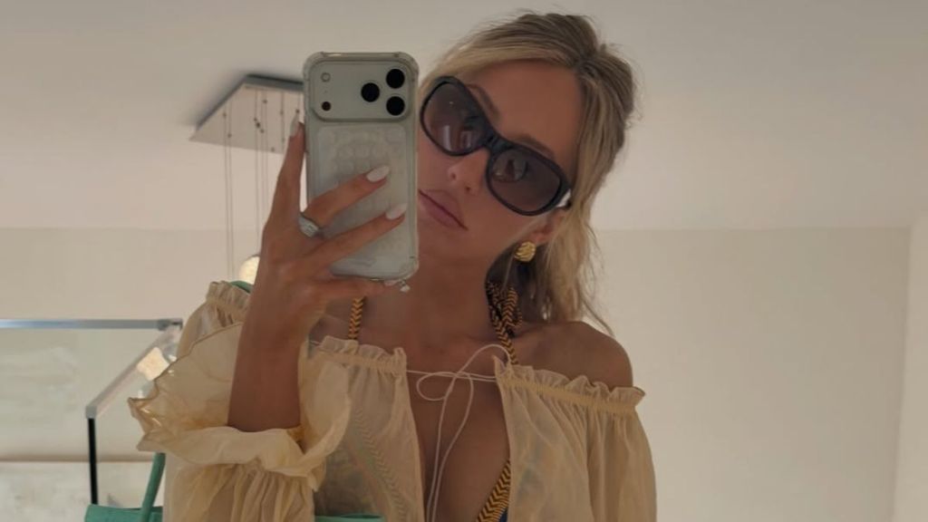 Alix Earle’s Barely-There Bikini Selfie Has Fans Completely ‘Obsessed’