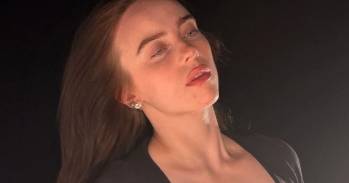 Billie Eilish’s Cleavage-Baring Look Has Fans Saying ‘Damn’