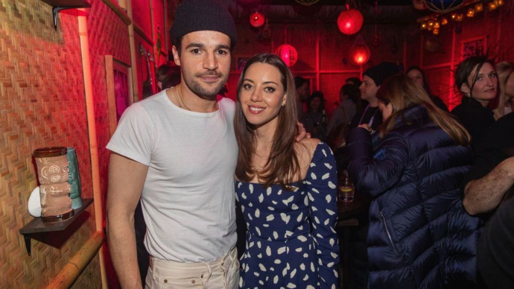 Christopher Abbott Reacts To Expecting Baby No. 1 With Pregnant Aubrey Plaza