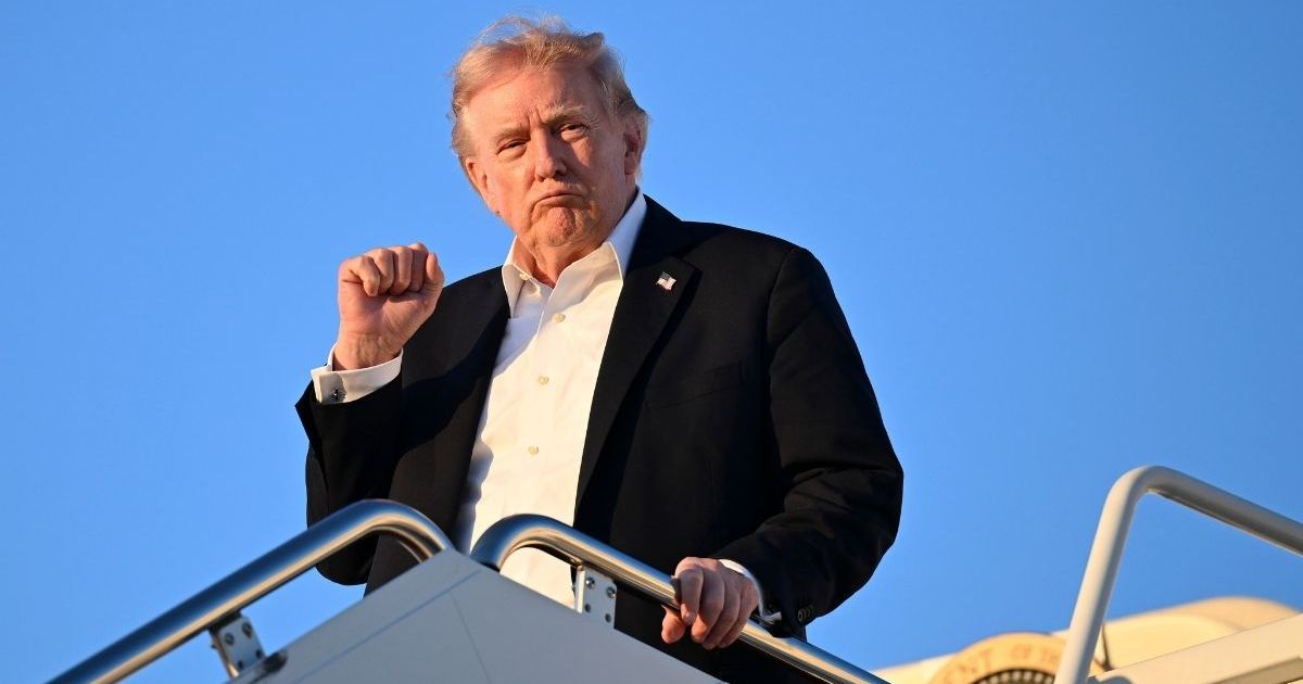 Donald Trump Trolled for Posting AI Photo of Himself Holding Uno Cards