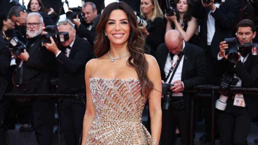 Eva Longoria’s Elie Saab Dress’ Super High Slit Doesn’t Hold Back at Cannes