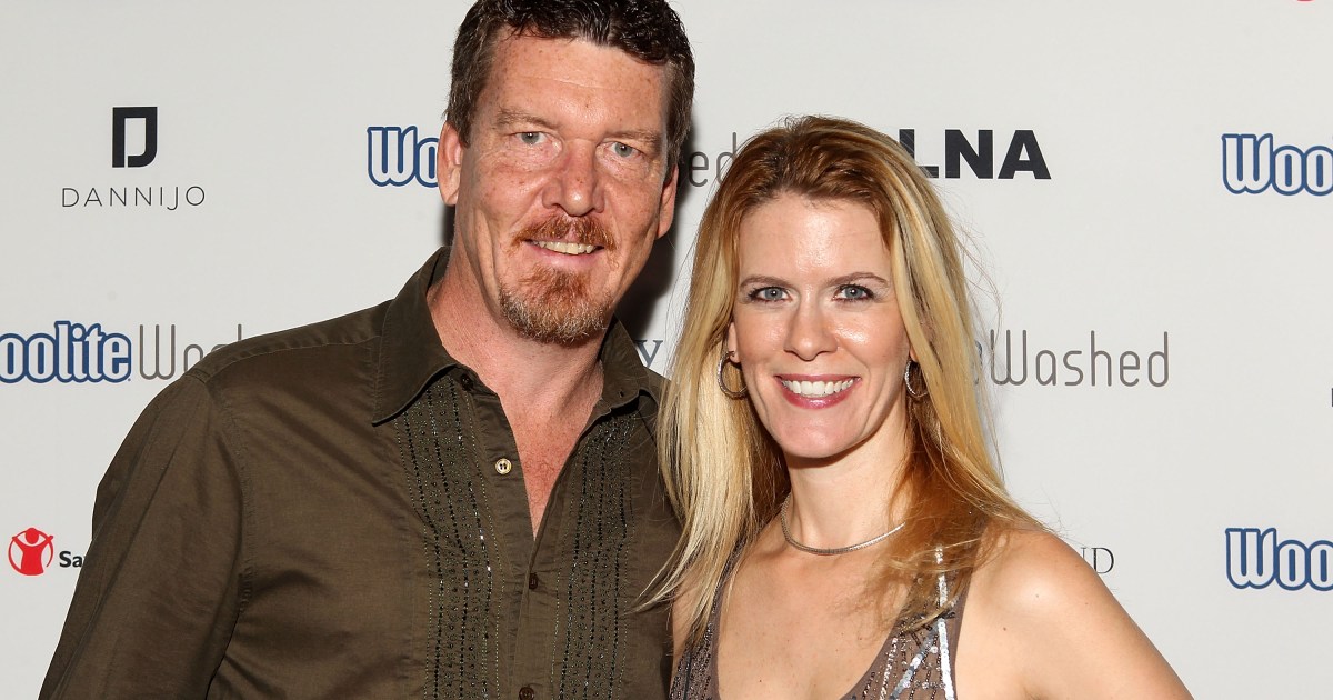 Dr. Alex McCord Celebrates PhD Graduation; See Photos With Husband Simon van Kempen