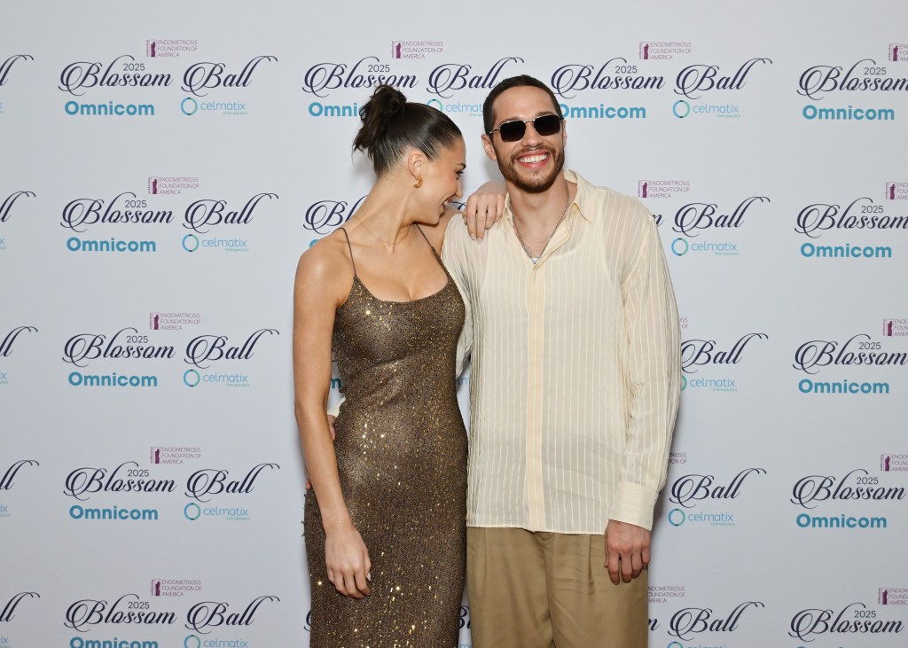 Pete Davidson and Elsie Hewitt 