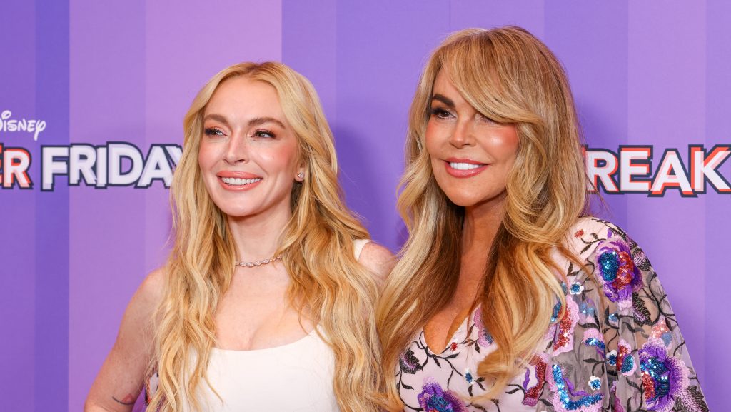 Dina Lohan with Lindsay