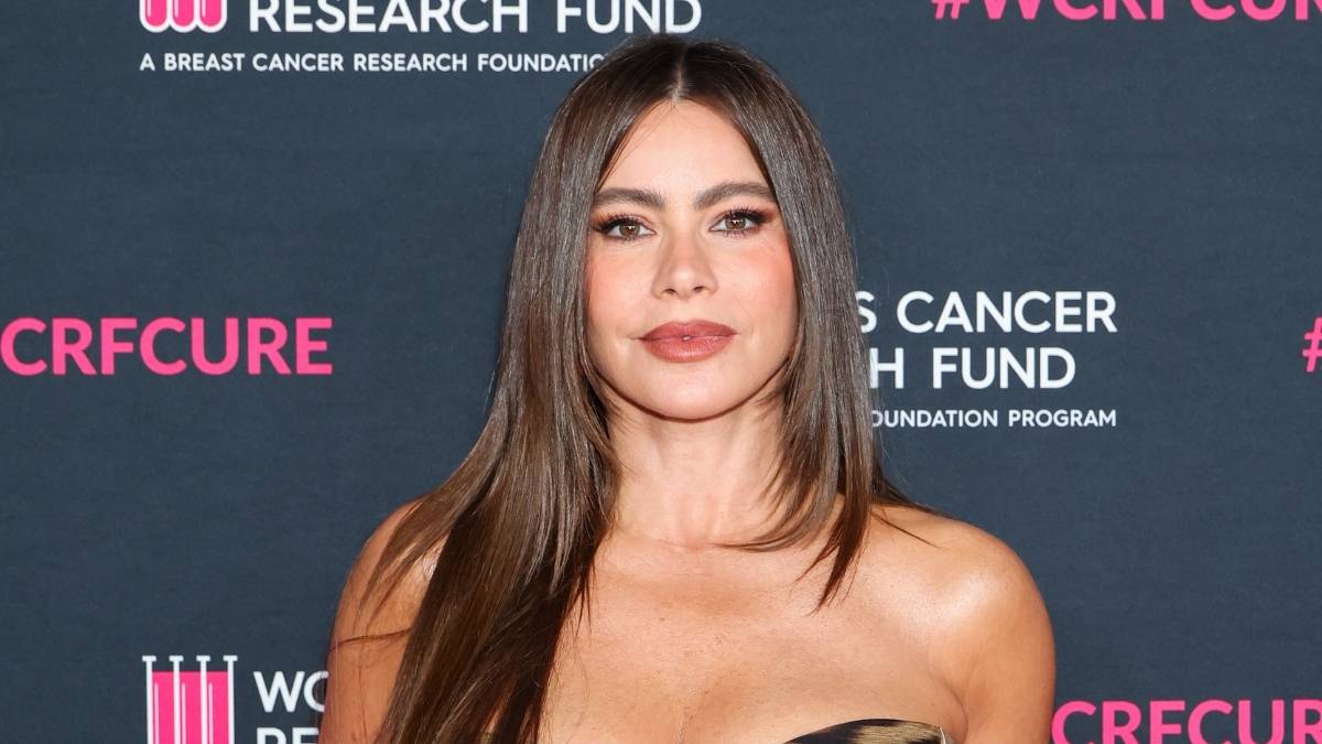Sofia Vergara Flaunts Her Curves in Bold Body-Hugging Dress - Reality Tea