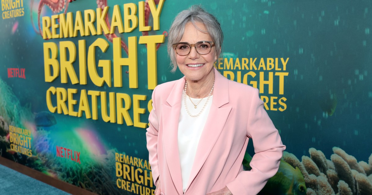 Sally Field Talks Being Andy Cohen’s Neighbor on WWHL
