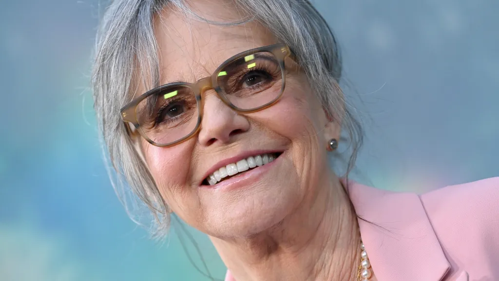 Sally Field son