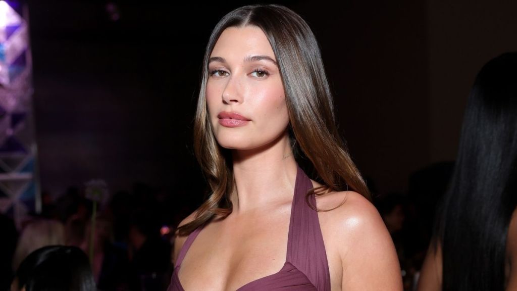 Hailey Bieber
