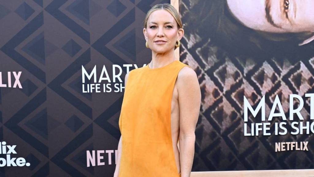 Kate Hudson Risks It All in Tod's Dress With Daring Cutouts & High Slit