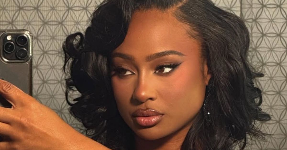 Travis Kelce’s Ex Turns Heads in Slit Dress That Puts Her&hellip;