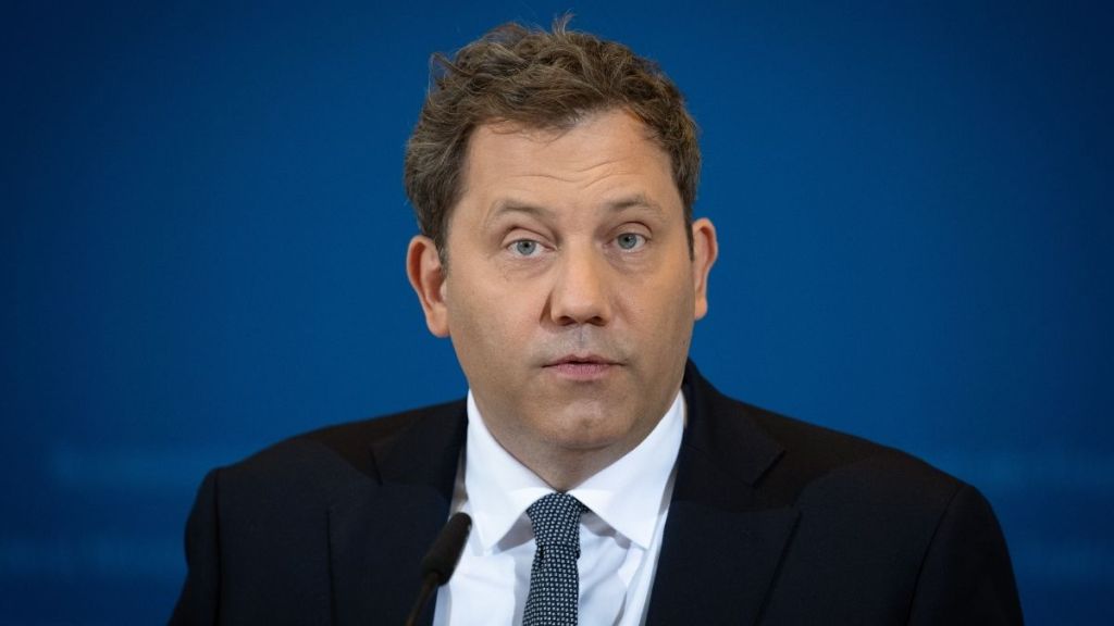 German Minister Blames Donald Trump's 'Irresponsible War' for Economic Slowdown