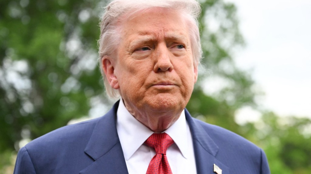 Donald Trump Prioritizes Iran Nuclear Program Over Americans' 'Financial Situation'