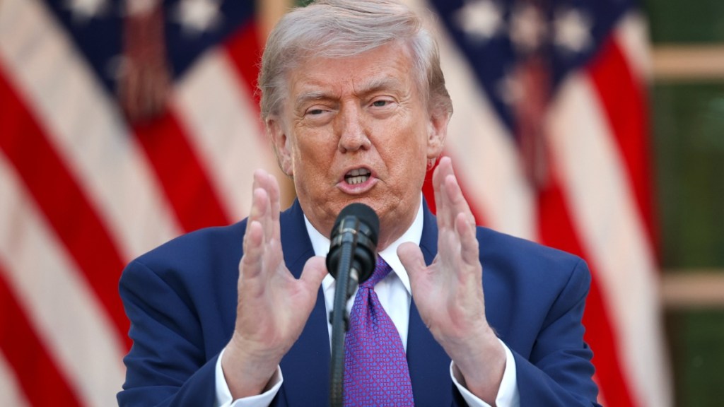 Donald Trump Shares the ‘Truth’ About President XI During China Visit