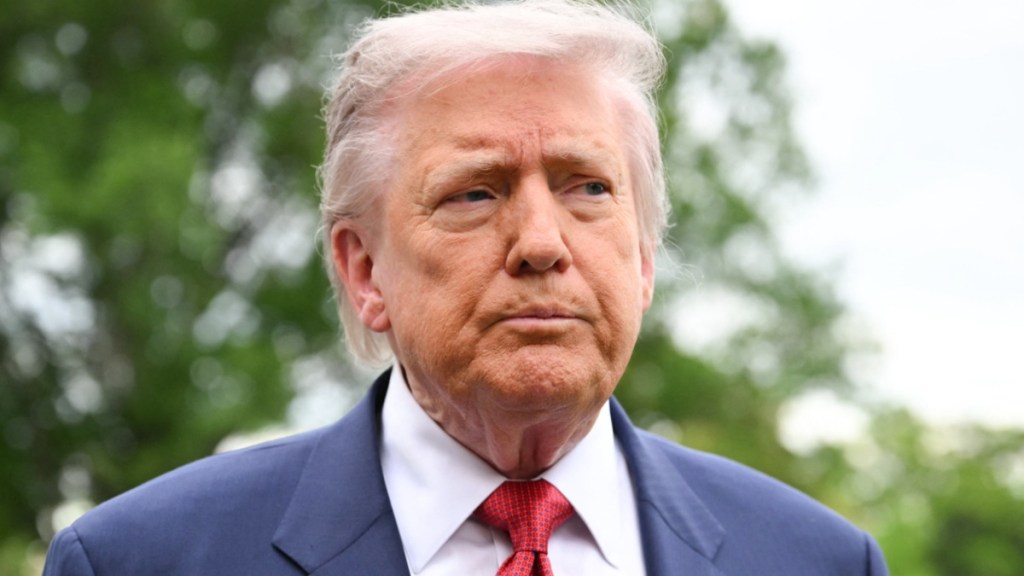 Donald Trump Demands Mitch McConnell Staffer To Be Fired Over Wild Reason