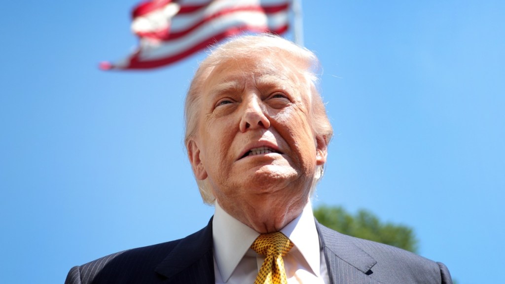 Donald Trump's $499 Gold Phone Gets New Shipping Update