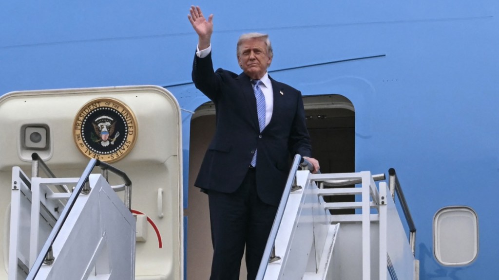 Donald Trump's Ballroom Project Loses Major Funding