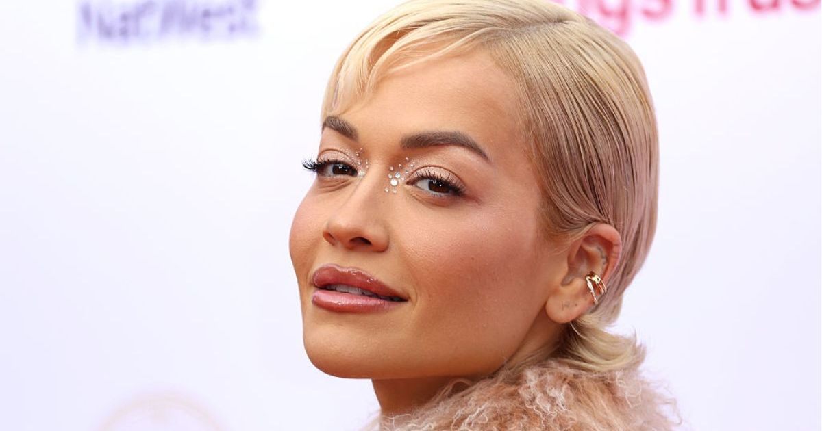 Rita Ora’s Tiny Bikini Pose in Sauna Outing Is the Hottest…