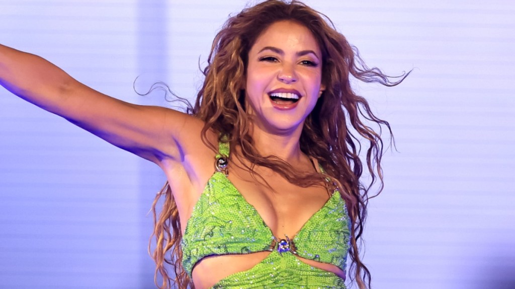 Shakira’s Risqué Minidress Leaves Fans Distracted by Its Plunging Neckline