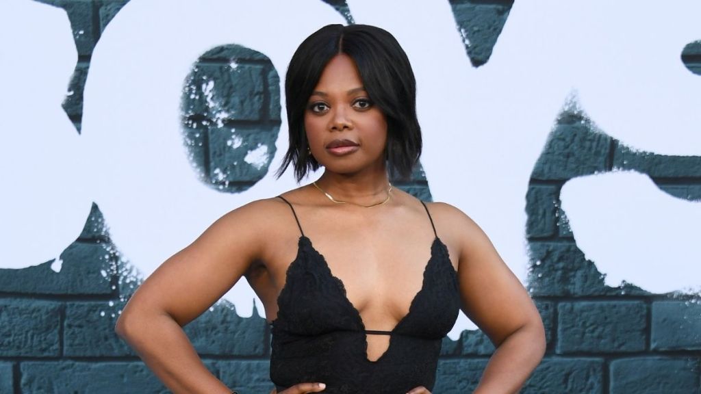Susan Heyward Pulls off a Bold Neckline Top at The Boys Finale Premiere