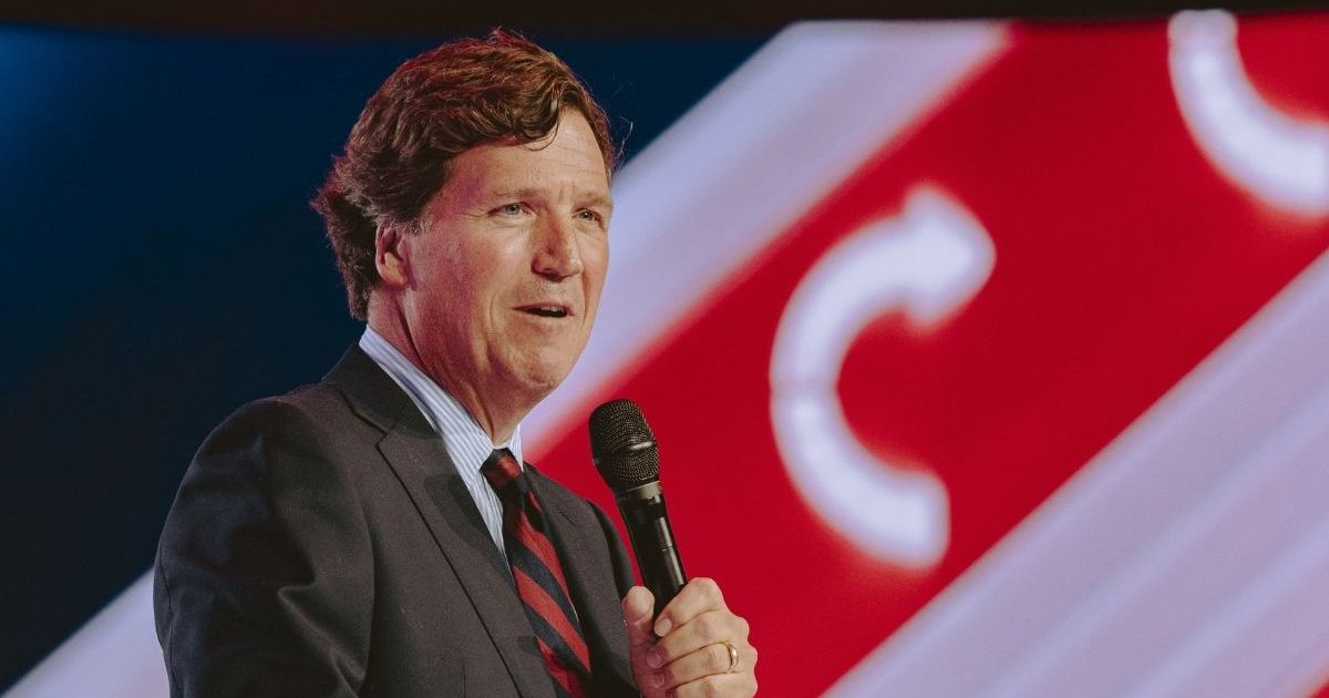 The View Co-Hosts Slam Tucker Carlson for Turning on Donald Trump