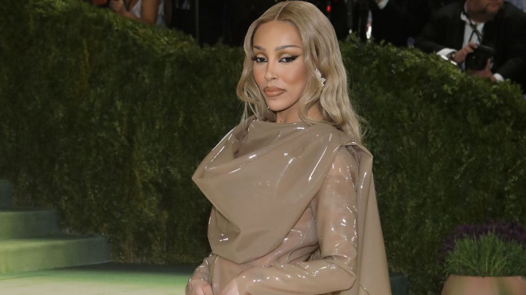 Doja Cat's Journelle Bra & Thong Are as See-Through as They Get for Tour