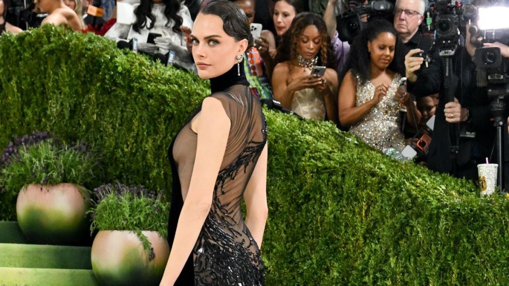 Cara Delevingne’s Ralph Lauren Dress Turns Fully See-Through at the Back