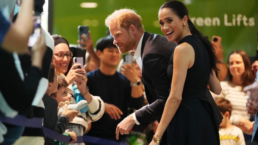 Meghan Markle & Prince Harry Failing in 'PR Game' Against 2 Royals — Expert