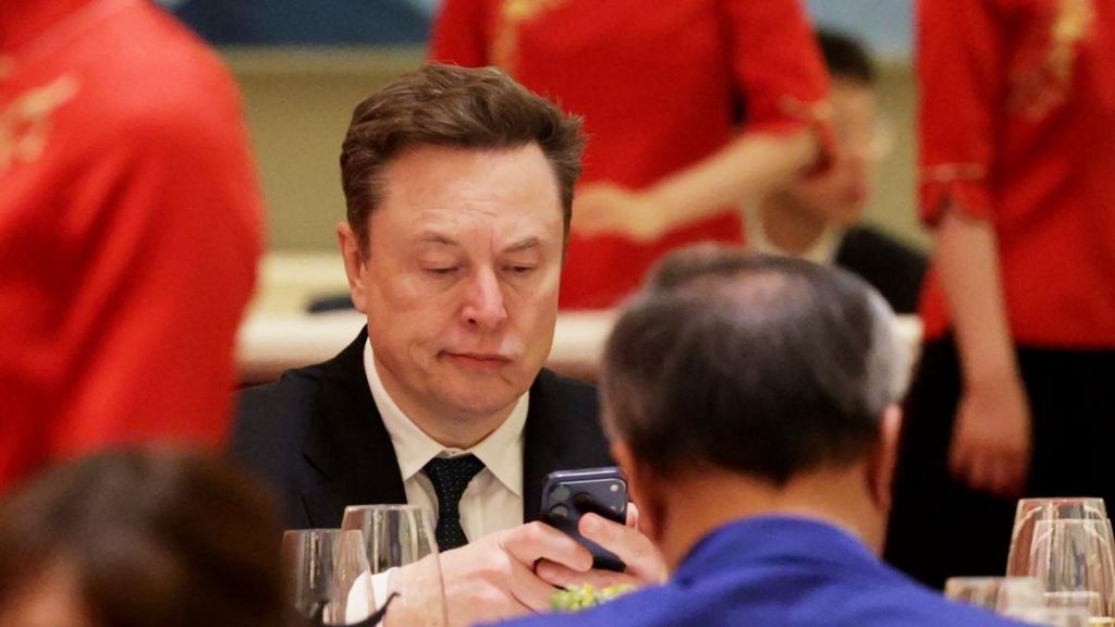 Elon Musk’s Frantic Criticism of Lupita Nyong’o Sparks Alec Baldwin Backlash
