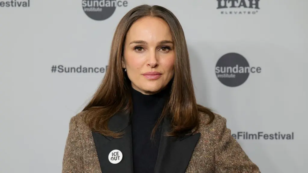 Pregnant Natalie Portman Shows off Life in Paris Before Baby No. 3