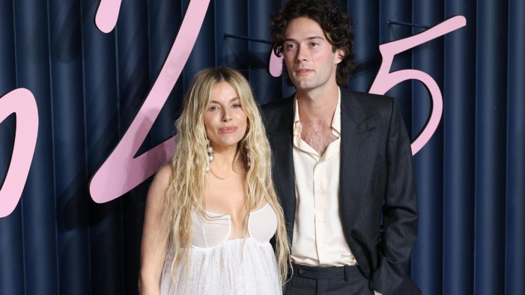 Sienna Miller & Boyfriend Oli Green Welcome Baby No. 2: 'Madly in Love'
