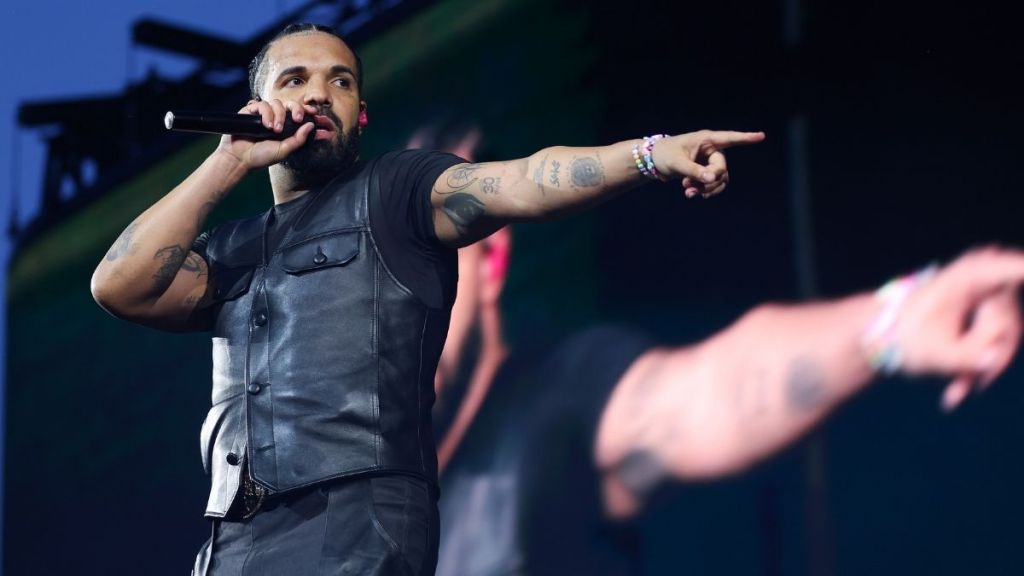 Drake Beats Michael Jackson’s Longstanding Record