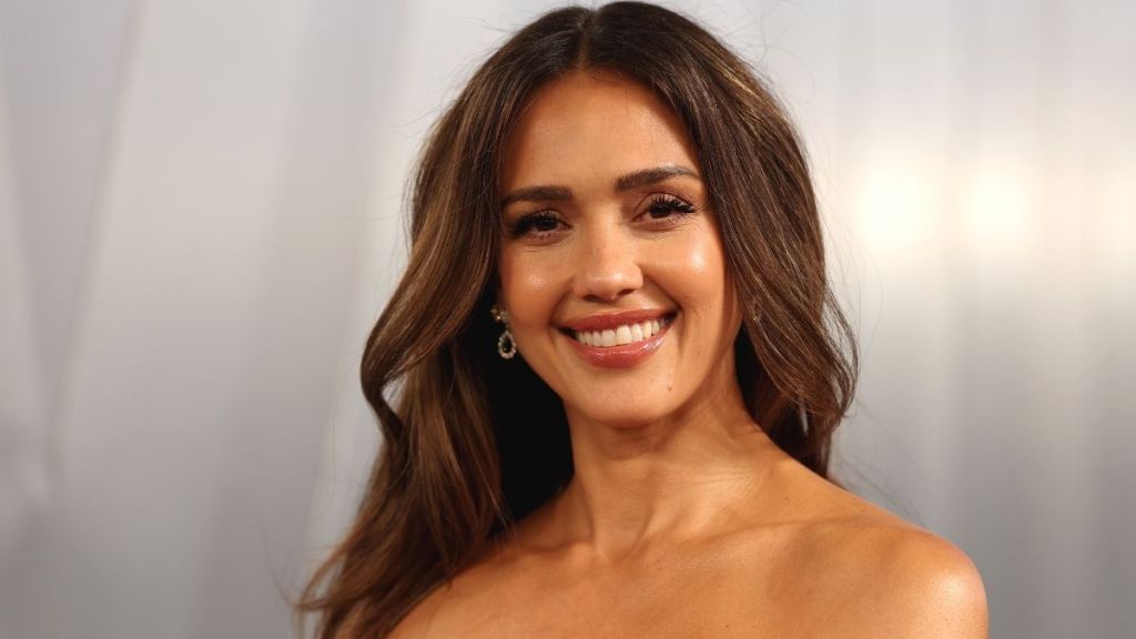 Jessica Alba’s Tiny Bra Fully Takes Over in a Top That’s Entirely See-Through