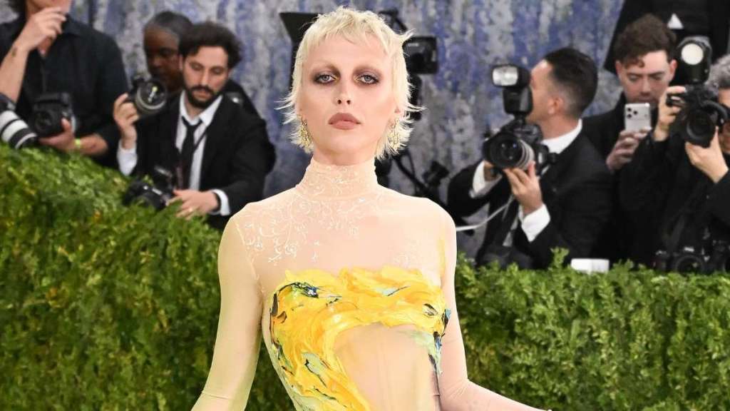 Emma Chamberlain's Fully Sheer Mugler Gown Is a 'Painted' Masterpiece