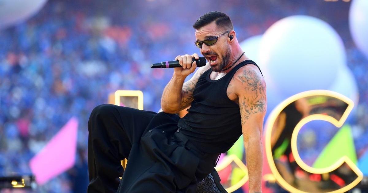 Ricky Martin Abandons Performance Amid Tear Gas Attack