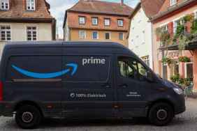 Former 80s Sitcom Actor Turns to Amazon Deliveries for Income